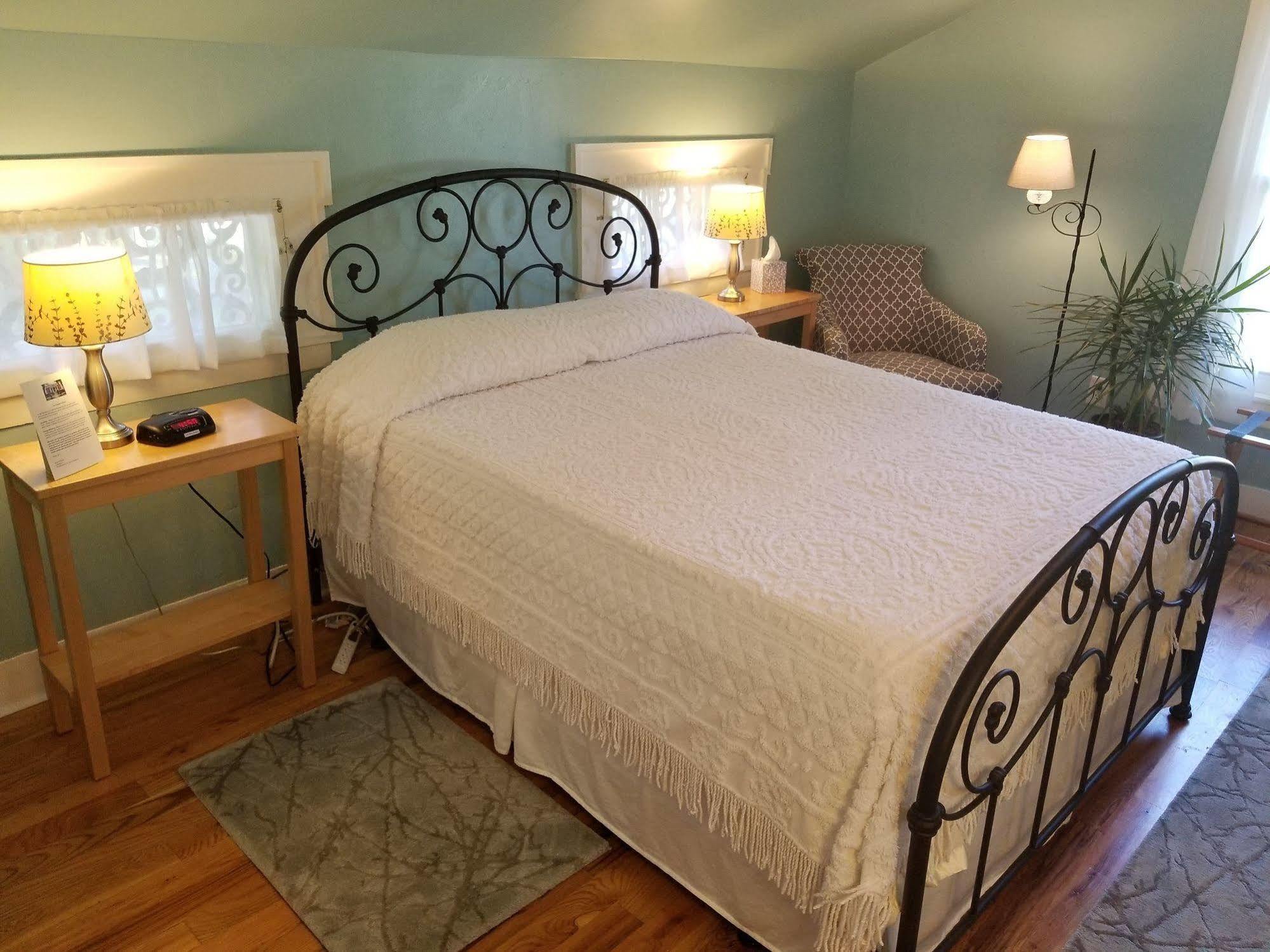 The Blackberry Inn Bed & Breakfast Watkins Glen Kültér fotó